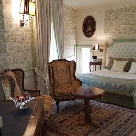 Apartament 3 *